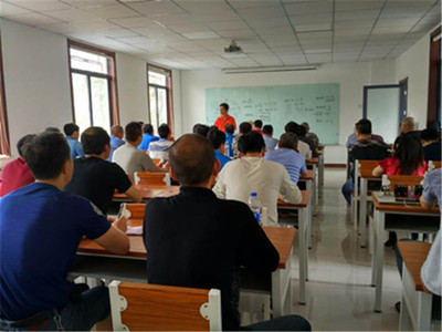 青岛欧联职业培训学校师生风采_青岛欧联职业培训学校照片相册