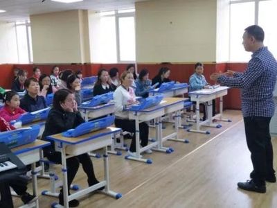 修文县第二实验小学乡村学校少年宫辅导员培训