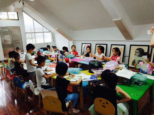 古蔺新艺向培训学校今天正式开课啦