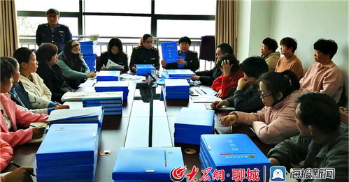 东阿县市场监管局铜城监管所开展学校周边食品经营户培训