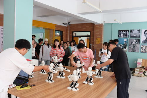 学校举行2021年第二期新教职工入职培训结业仪式