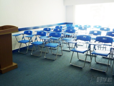 武汉市江汉区朗阁外语培训中心学校简介